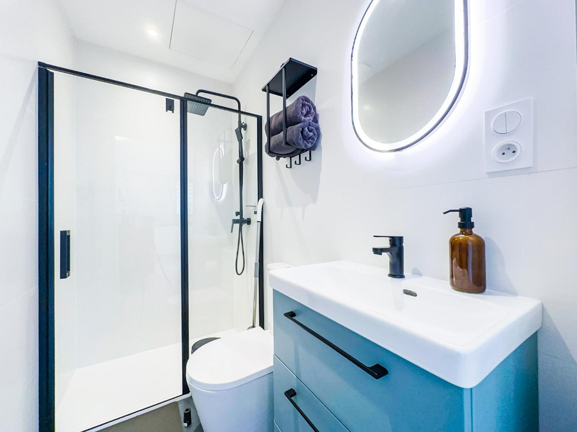 Serenity Suite Vénissieux 外观 照片