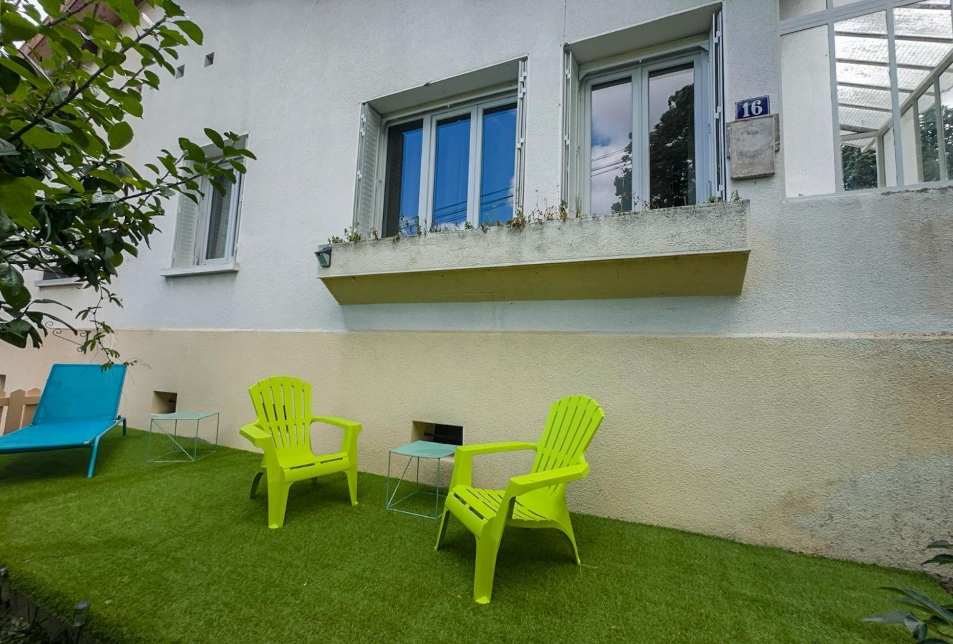 Serenity Suite Vénissieux 外观 照片