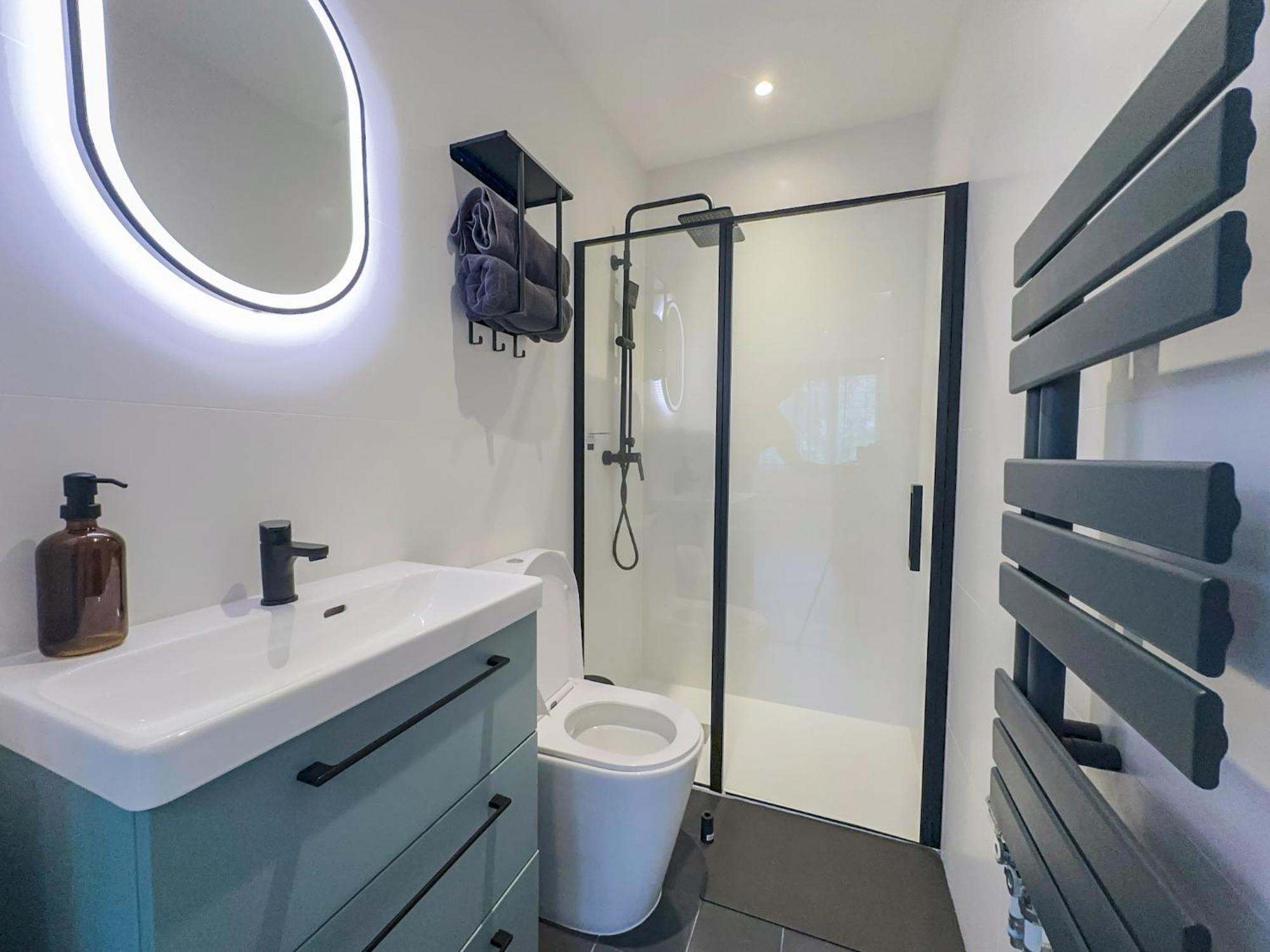 Serenity Suite Vénissieux 外观 照片